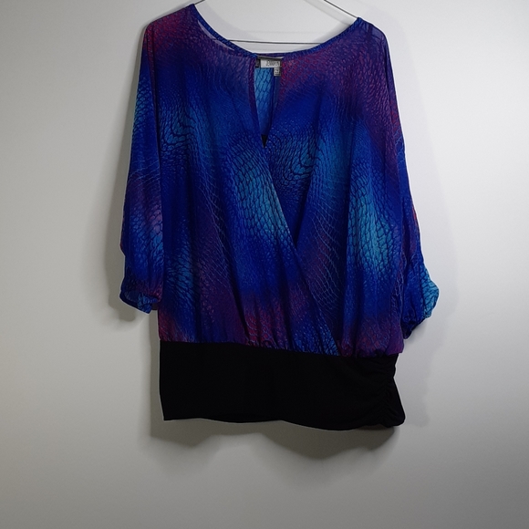 Jennifer Lopez Tops - Jennifer Lopez Women's Large Stretch Blouse